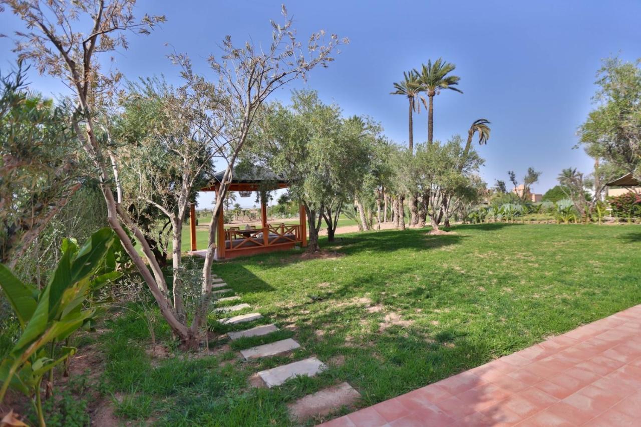 Villa May Sur Le Golf De La Palmeraie With Cooker And Butler Included Marrakesh Bagian luar foto